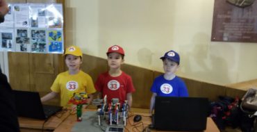 Ученики 33 школы приняли участие в робототехнических соревнованиях “РобоФест Якутск 2017”